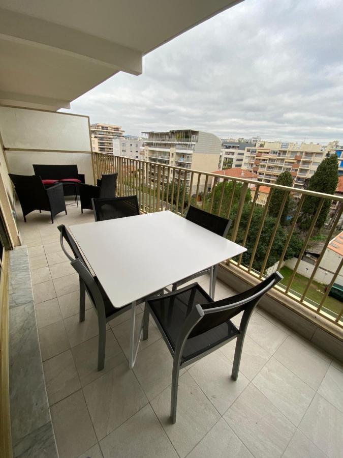 Superbe Appartement Renove A Neuf A 100M De La Mer 주앙레핑 외부 사진